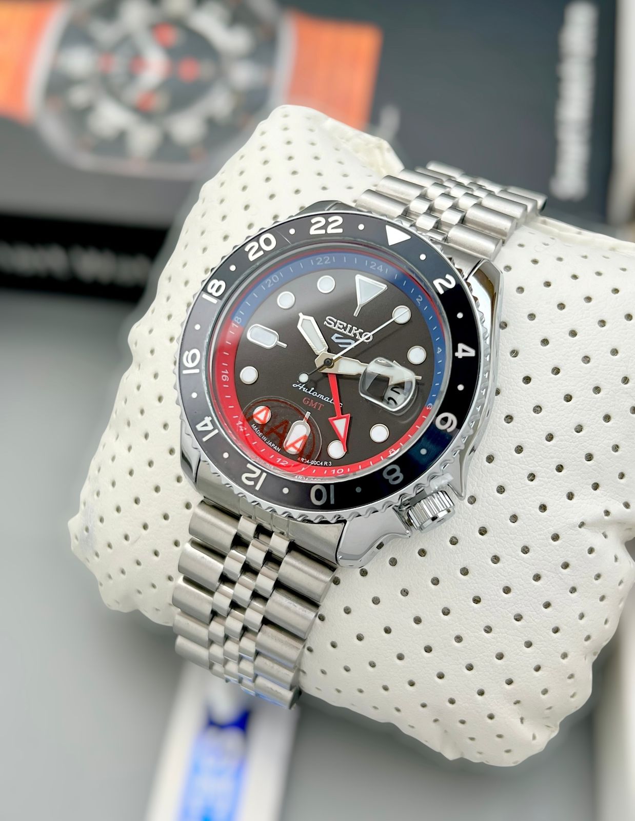 Seiko Presage Quartz Date Watch